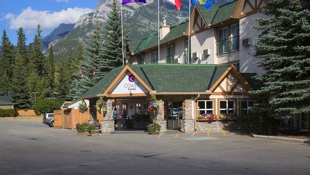 Dag 2 - 4 Accomodation Coast Canmore Hotel & Conference Centre 
