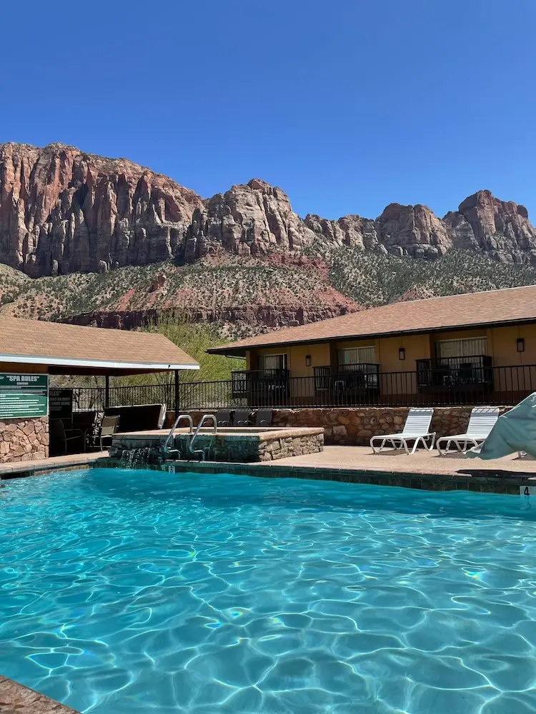 Dag 3 - 5 Accommodatie Bumbleberry Inn