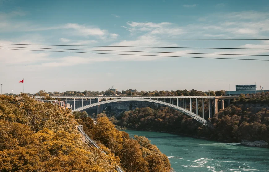 Fly & Drive Great Lakes | Canada & USA